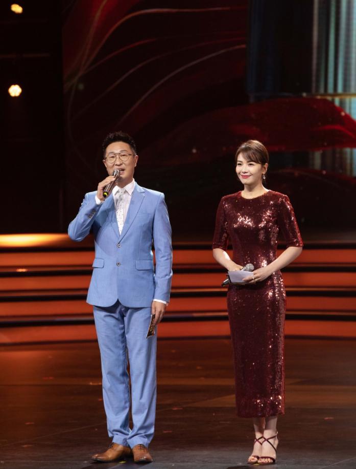 刘涛  男演员,刘涛带你探索小巷深处的独特小店——男演员的独特体验