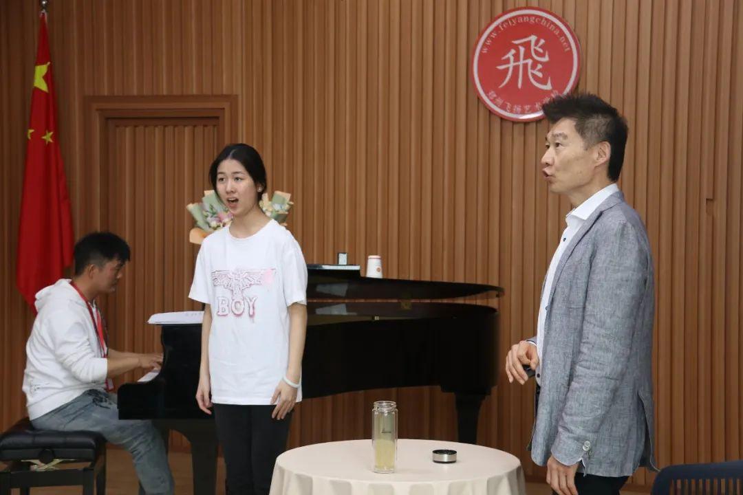 当演员一定要艺考吗,当演员一定要艺考吗
